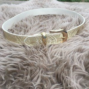 Vintage faux leather floral gold belt - size M/L